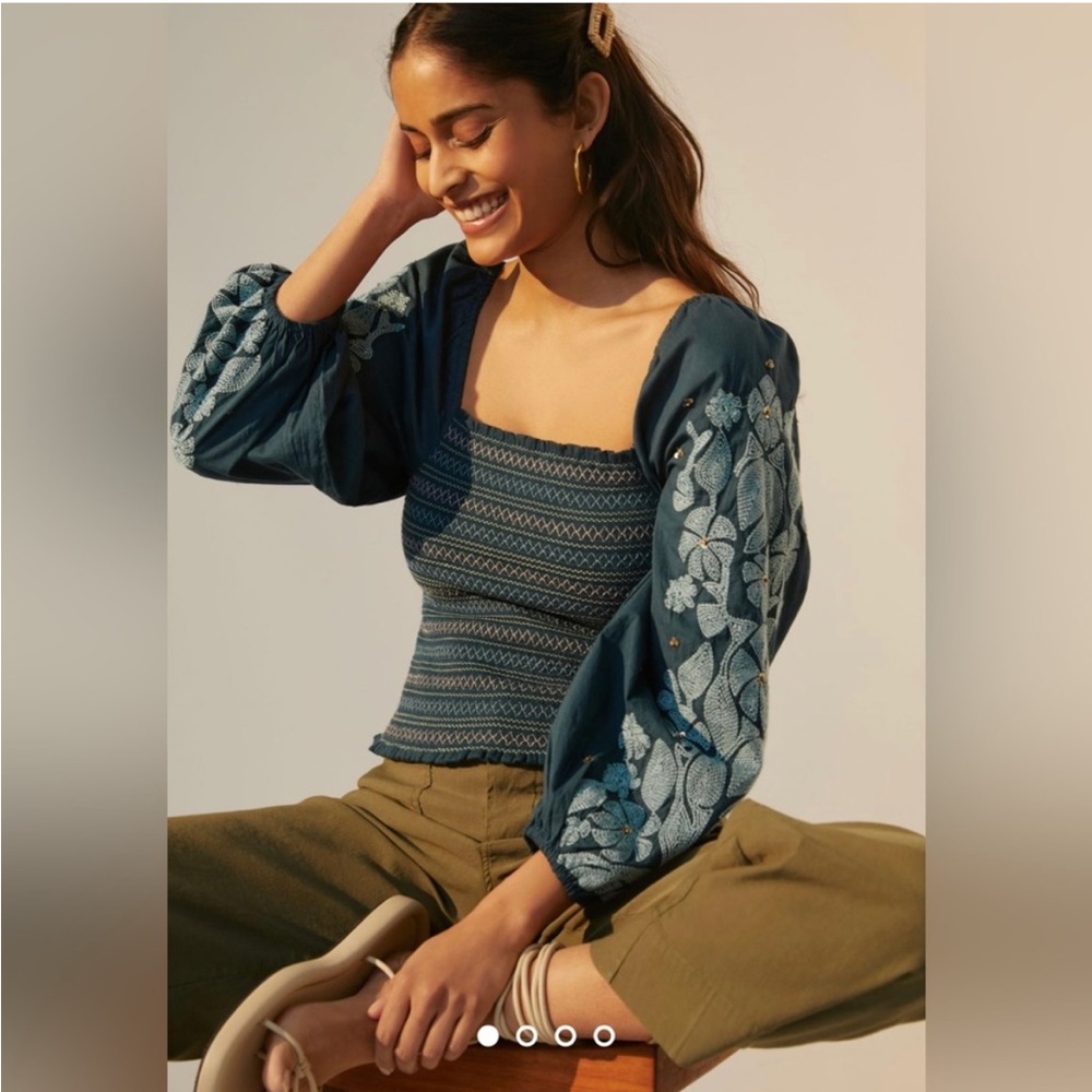 ✨NWT Anthropologie Embroidered Smock Top
